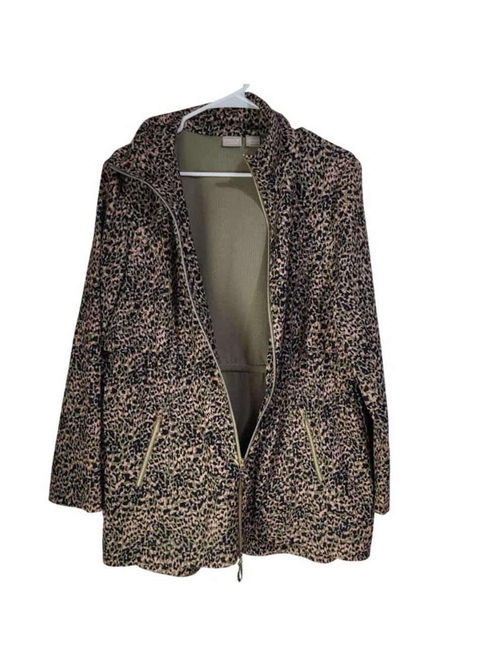Chico's Zenergy Women's SZ 2/LG Cheetah Animal Print Anorak Jacket Green Pink - Picture 3 of 9
